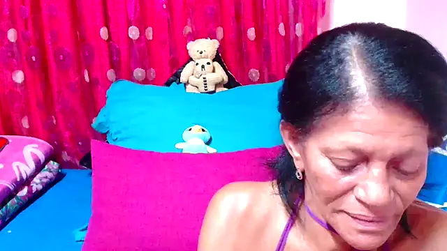 SLUTTYROXY online show from November 24, 2025, 8:41 pm