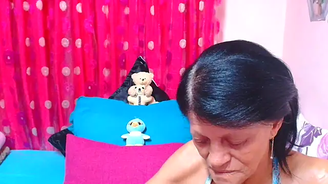 SLUTTYROXY online show from April 12, 2026, 4:56 pm