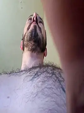 UncutHammer69 online show from November 19, 2025, 8:42 pm