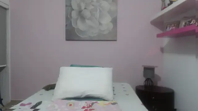 CindyCrawford online show from March 23, 2025, 4:16 am