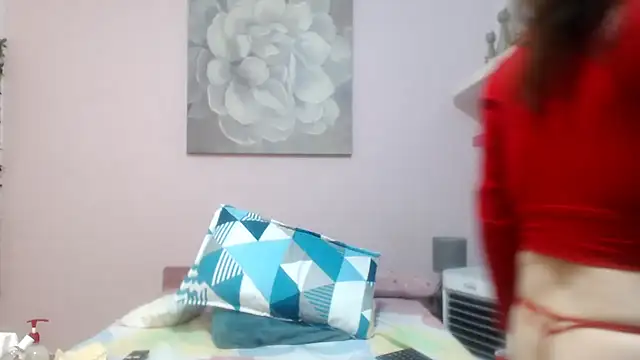 CindyCrawford online show from December 16, 2025, 3:00 am