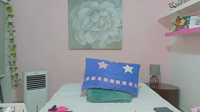 CindyCrawford online show from March 29, 2026, 3:28 am