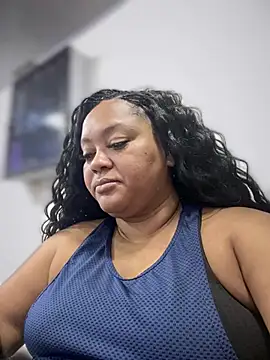 yanza2002 online show from December 30, 2024, 10:55 pm