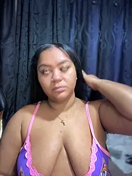 yanza2002 online show from March 6, 2025, 11:53 pm