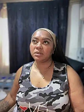 yanza2002 online show from March 16, 2025, 8:54 pm