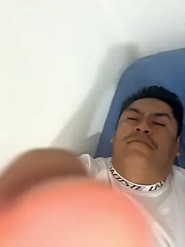 julius semen online show from January 16, 2026, 3:32 am