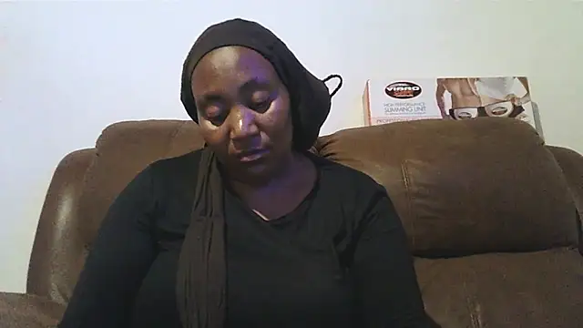 ebonytitts4u online show from February 17, 2025, 8:47 pm