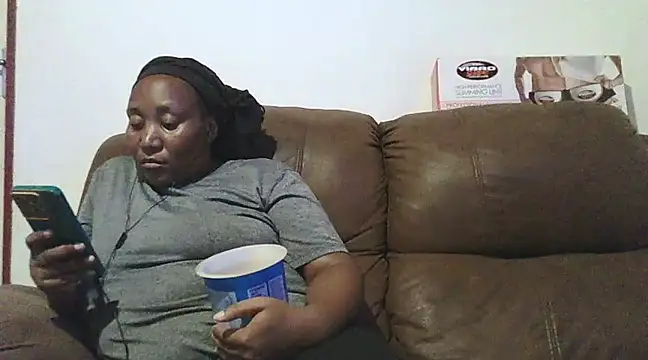 ebonytitts4u online show from February 18, 2025, 5:21 pm