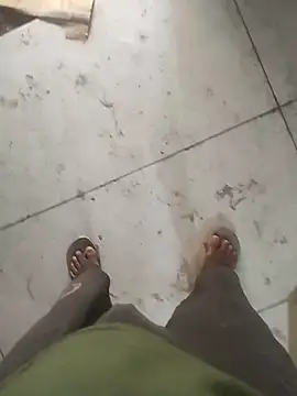 bigh96dik online show from September 12, 2025, 4:01 am