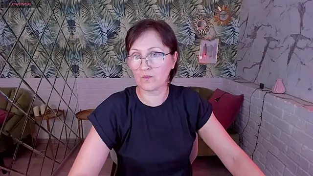 Paris Cherry online show from January 6, 2025, 11:20 pm