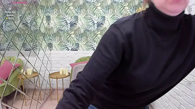 Paris Cherry online show from March 8, 2025, 4:56 am