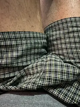 Randy642001 online show from November 10, 2025, 5:06 am