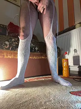 Snapshot of Love4sud chatting on December 27, 2024, 7:03 pm Love4sud online show from December 27, 2024, 7:03 pm