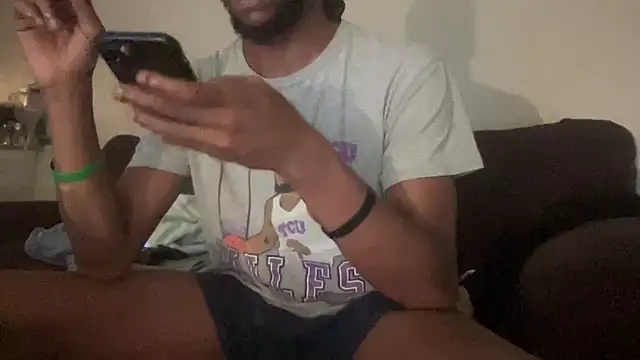 Snapshot of daloyhasabigdick chatting on July 16, 2026, 10:16 pm daloyhasabigdick online show from July 16, 2026, 10:16 pm