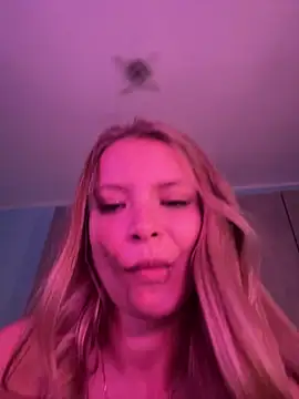 Snapshot of AnastasiaAniess chatting on January 15, 2026, 11:30 pm AnastasiaAniess online show from January 15, 2026, 11:30 pm