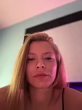 Snapshot of AnastasiaAniess chatting on March 8, 2026, 10:19 am AnastasiaAniess online show from March 8, 2026, 10:19 am