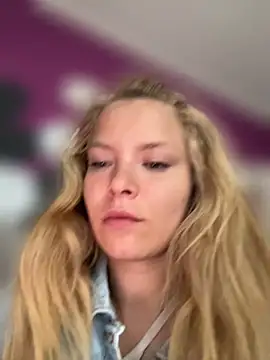 Snapshot of AnastasiaAniess chatting on April 9, 2026, 8:31 am AnastasiaAniess online show from April 9, 2026, 8:31 am