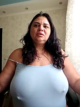 Snapshot of littleRikka chatting on October 6, 2025, 7:06 am littleRikka online show from October 6, 2025, 7:06 am