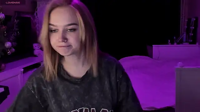 Snapshot of MaryDreaminess chatting on January 25, 2025, 9:25 pm MaryDreaminess online show from January 25, 2025, 9:25 pm