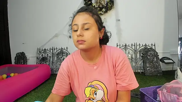 AbbyTaylorr online show from October 2, 2025, 3:02 am