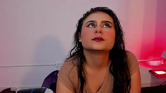 AbbyTaylorr online show from November 13, 2025, 8:41 pm