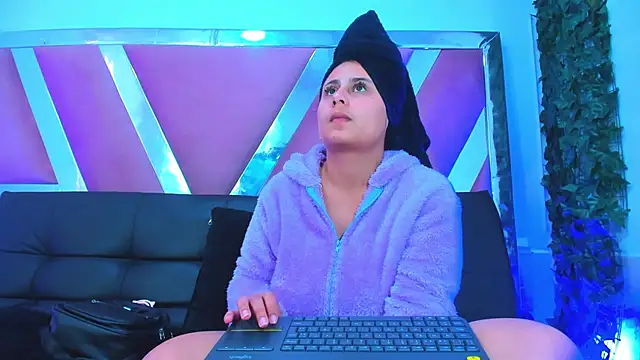 AbbyTaylorr online show from February 21, 2026, 6:31 pm