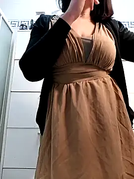 Dolcissima33 online show from February 15, 2025, 1:49 pm