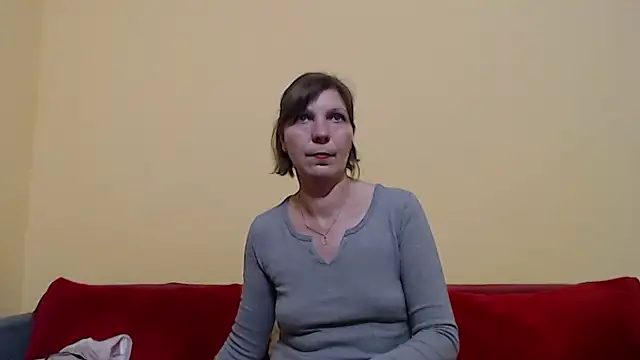 Snapshot of christine33 chatting on January 7, 2026, 3:36 pm christine33 online show from January 7, 2026, 3:36 pm