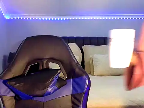 BOOTYBANGER24xx online show from October 11, 2025, 2:44 am