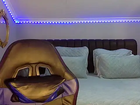 BOOTYBANGER24xx online show from October 19, 2025, 2:45 am