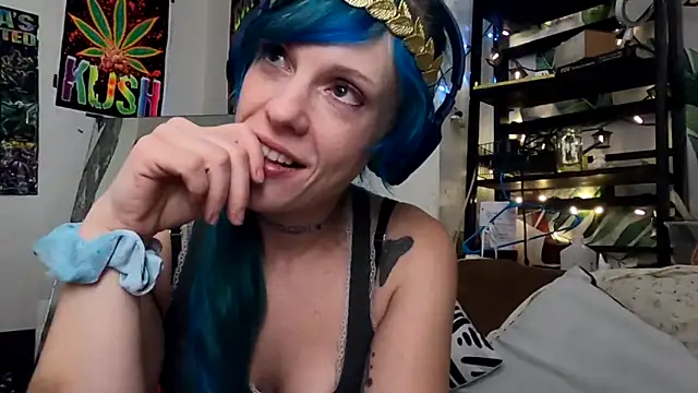 TheDaisyChaos online show from November 17, 2025, 2:06 am