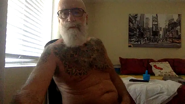 IamReadyxh online show from May 1, 2026, 8:35 pm