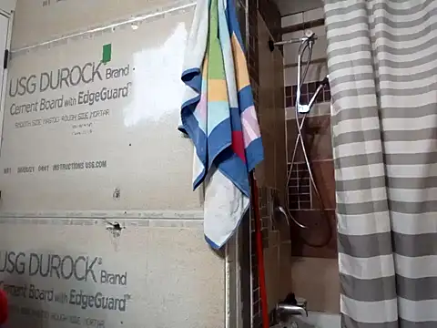 Snapshot of ThickDMatty@xh chatting on December 11, 2024, 5:00 am ThickDMattyxh online show from December 11, 2024, 5:00 am