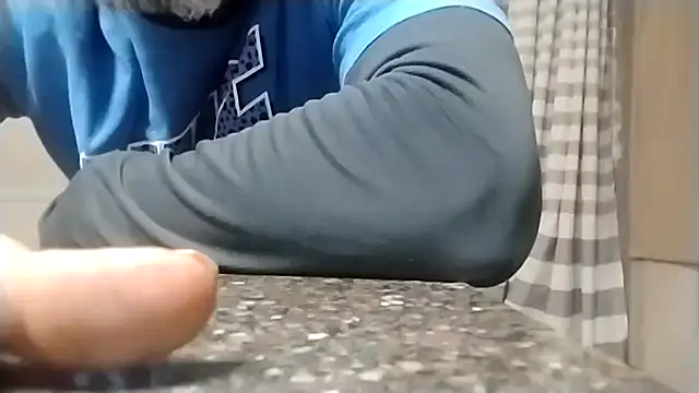 Snapshot of ThickDMatty@xh chatting on January 17, 2025, 4:49 am ThickDMattyxh online show from January 17, 2025, 4:49 am