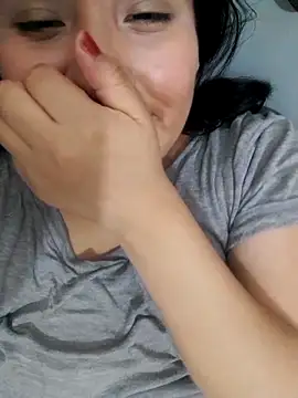 Kalani Engel online show from December 21, 2025, 6:20 am