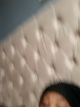 SWEETDOLLY29XX online show from September 12, 2025, 3:39 am