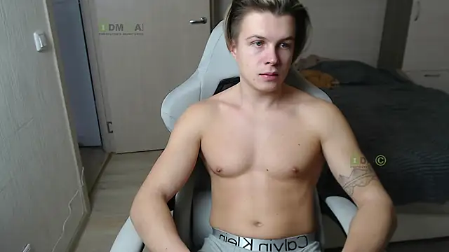 Sunny-Girl1 online show from March 5, 2025, 1:28 pm