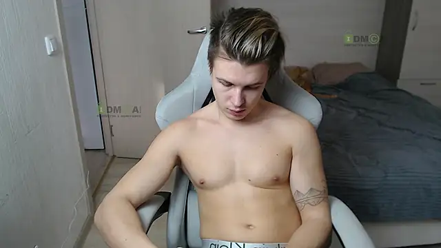 Sunny-Girl1 online show from March 8, 2025, 7:38 am