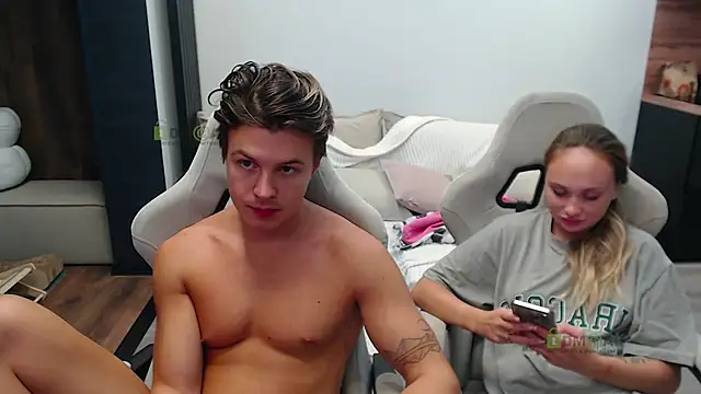 Sunny-Girl1 online show from October 10, 2025, 6:34 am