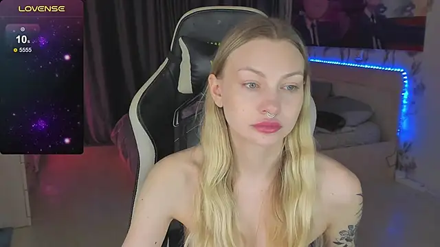 BiMolly online show from March 14, 2025, 5:16 am