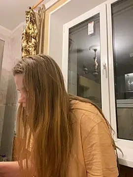 Snapshot of -MimmiLissa- chatting on January 21, 2025, 12:46 am -MimmiLissa- online show from January 21, 2025, 12:46 am