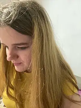 Snapshot of -MimmiLissa- chatting on September 13, 2025, 4:51 pm -MimmiLissa- online show from September 13, 2025, 4:51 pm