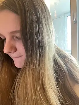 Snapshot of -MimmiLissa- chatting on April 23, 2026, 12:29 pm -MimmiLissa- online show from April 23, 2026, 12:29 pm