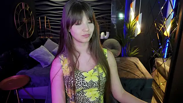 ElizaMild online show from January 30, 2025, 7:48 pm