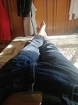 Bobby967 online show from November 25, 2025, 9:42 am