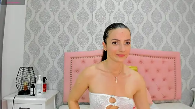 Princsgirl  online show from July 6, 2026, 7:27 pm