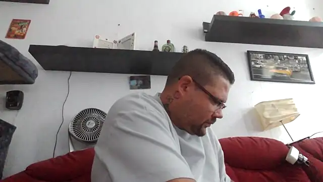 sexykevin17cm online show from October 16, 2025, 2:29 pm