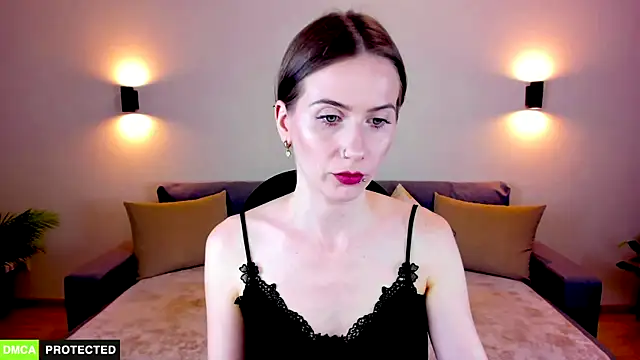 TheWoman   online show from September 19, 2025, 1:45 pm