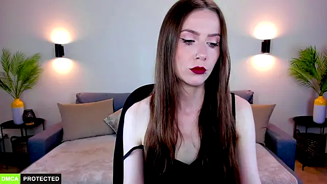 Snapshot of TheWoman__ chatting on July 3, 2026, 10:43 am TheWoman online show from July 3, 2026, 10:43 am