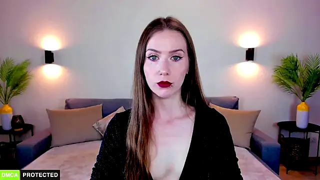 Snapshot of TheWoman__ chatting on July 7, 2026, 10:52 am TheWoman online show from July 7, 2026, 10:52 am
